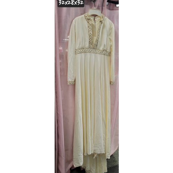 Vintage 1970 boho wedding dress. - Picture 1 of 5